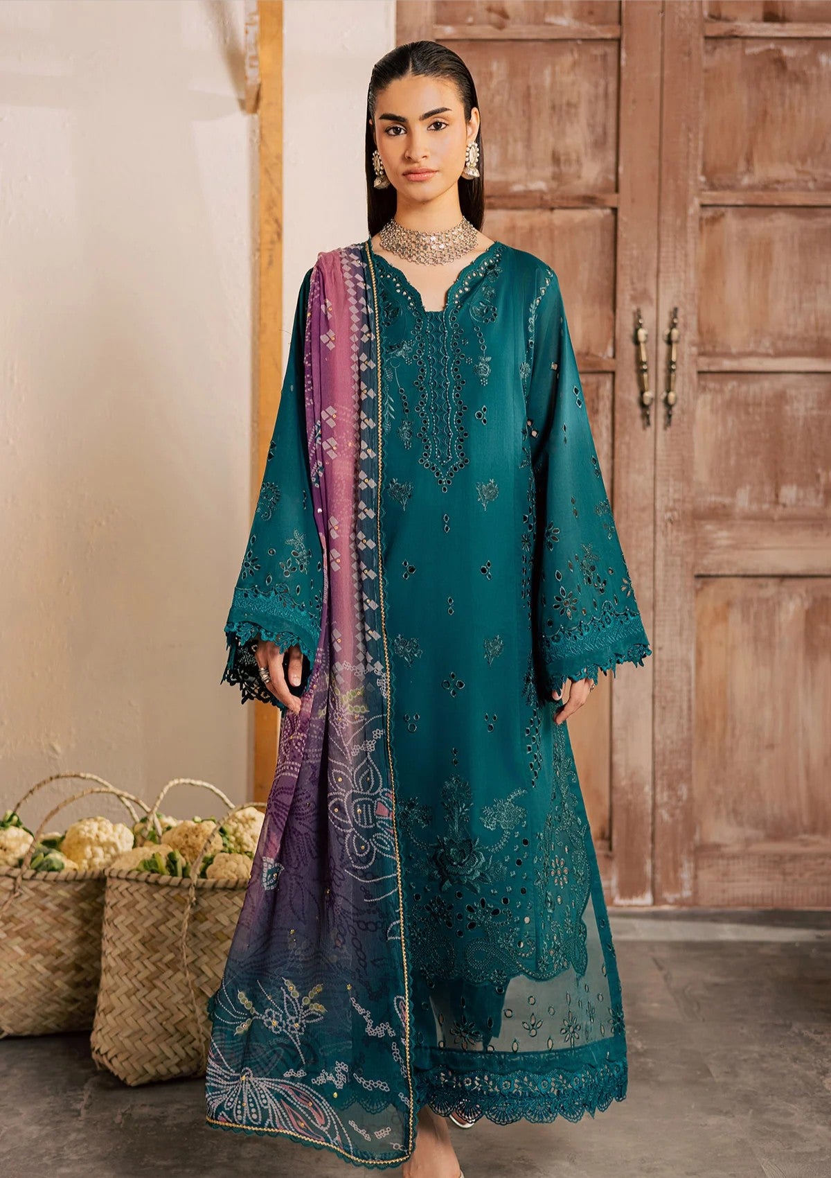Nureh Bazaar Lawn Embroidered Chikankari Ne 256 2 Nureh Bazaar Lawn Embroidered Chikankari Ne 256