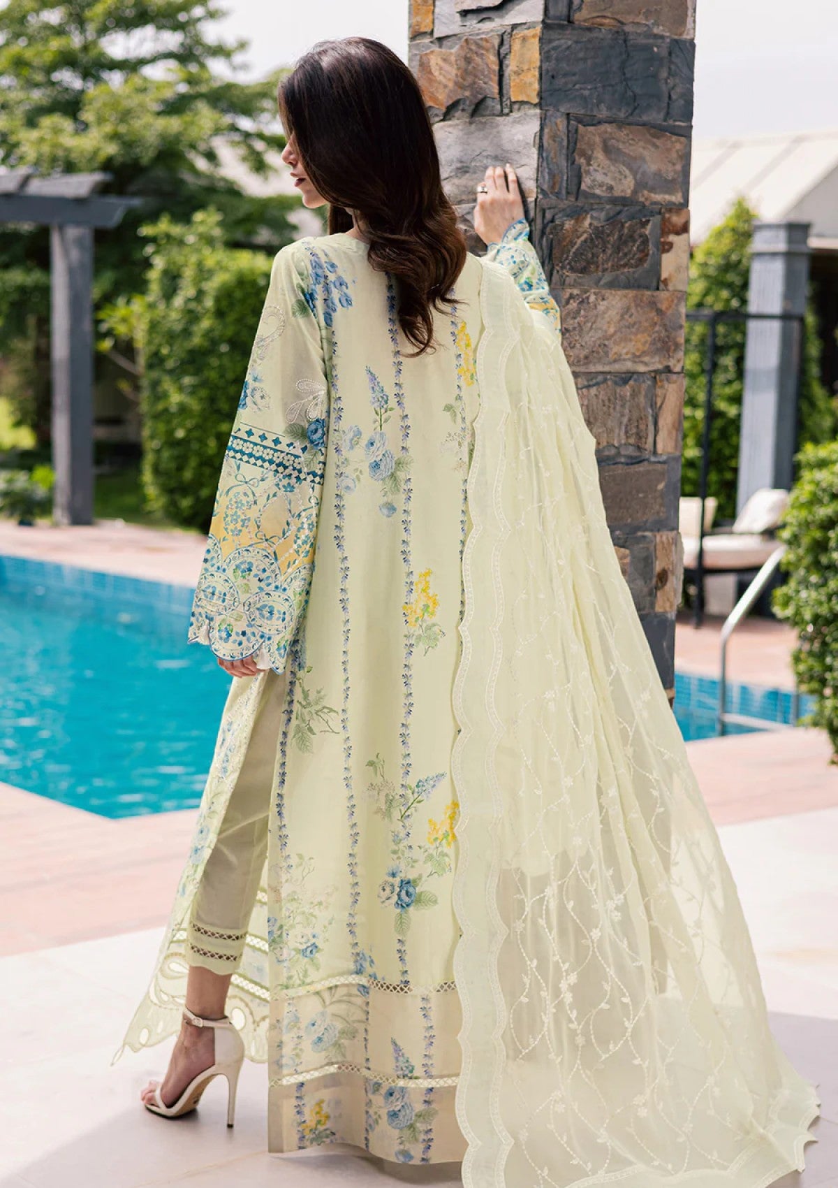 Nureh Lily May Lawn Eid Prints Ne 259 2 Nureh Lily May Lawn Eid Prints Ne 259
