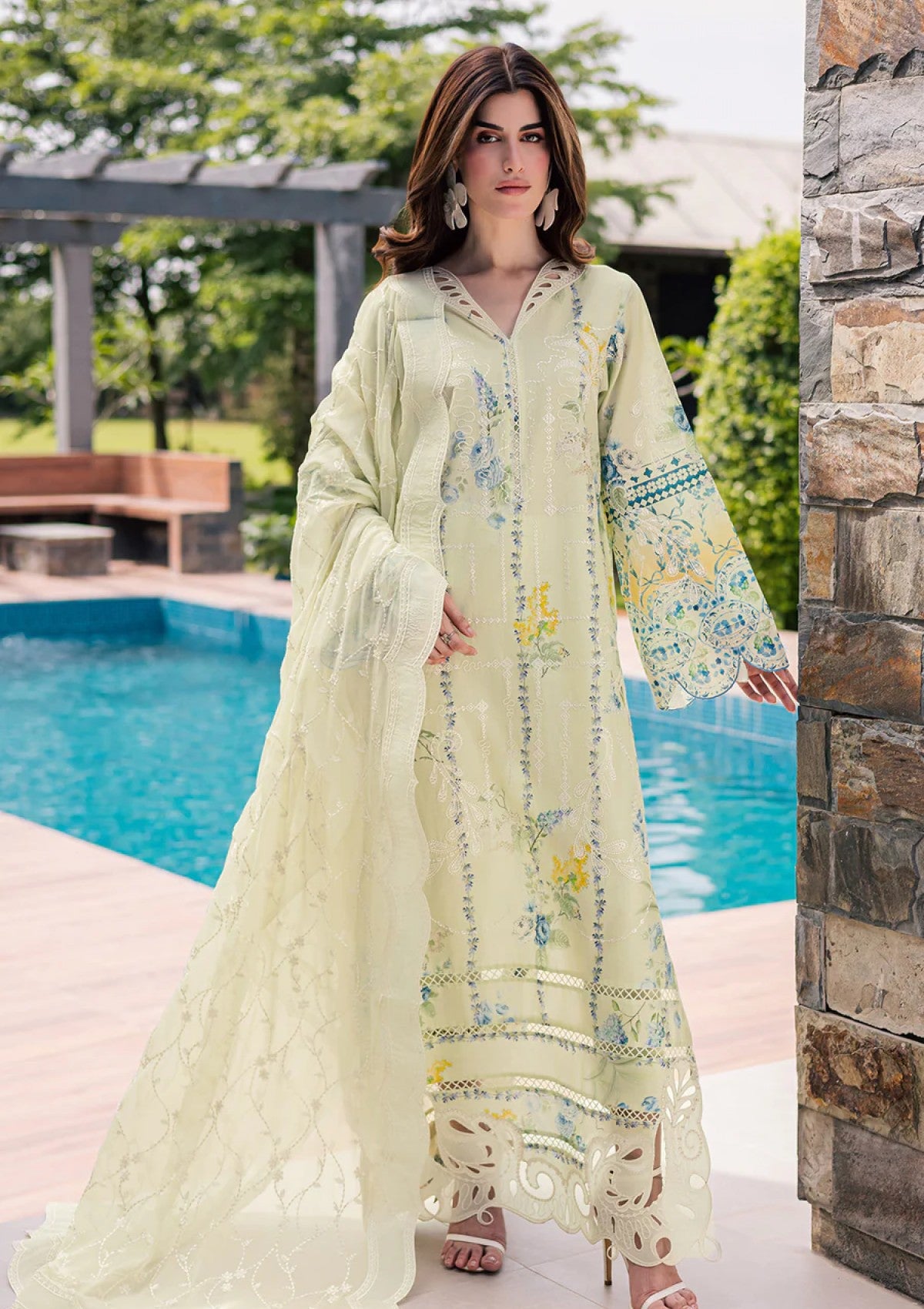 Nureh Lily May Lawn Eid Prints Ne 259 1 Nureh Lily May Lawn Eid Prints Ne 259