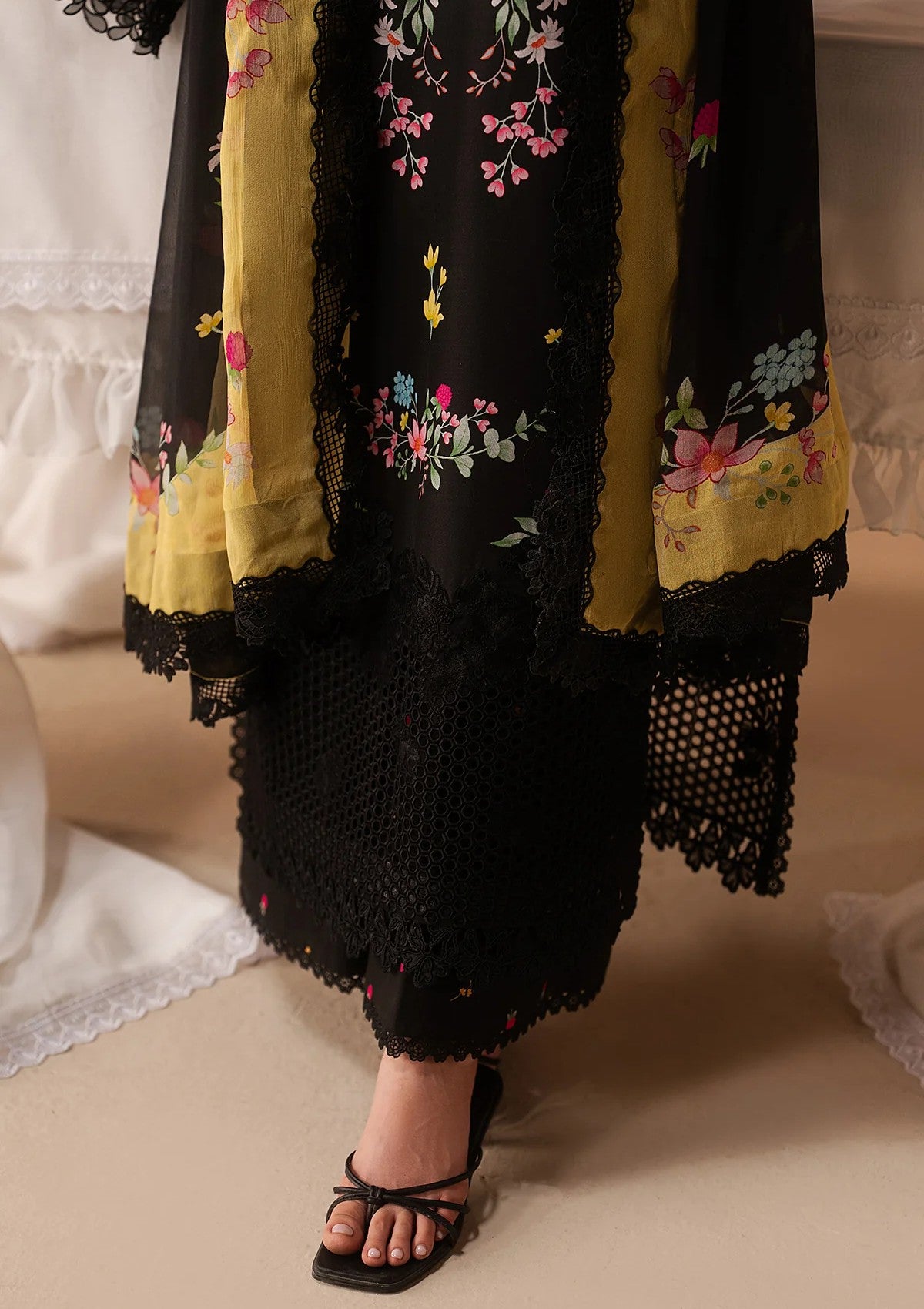 Afrozeh Lawn Evania Rust Haze Summer Edit 4 Afrozeh Lawn Evania Rust Haze Summer Edit