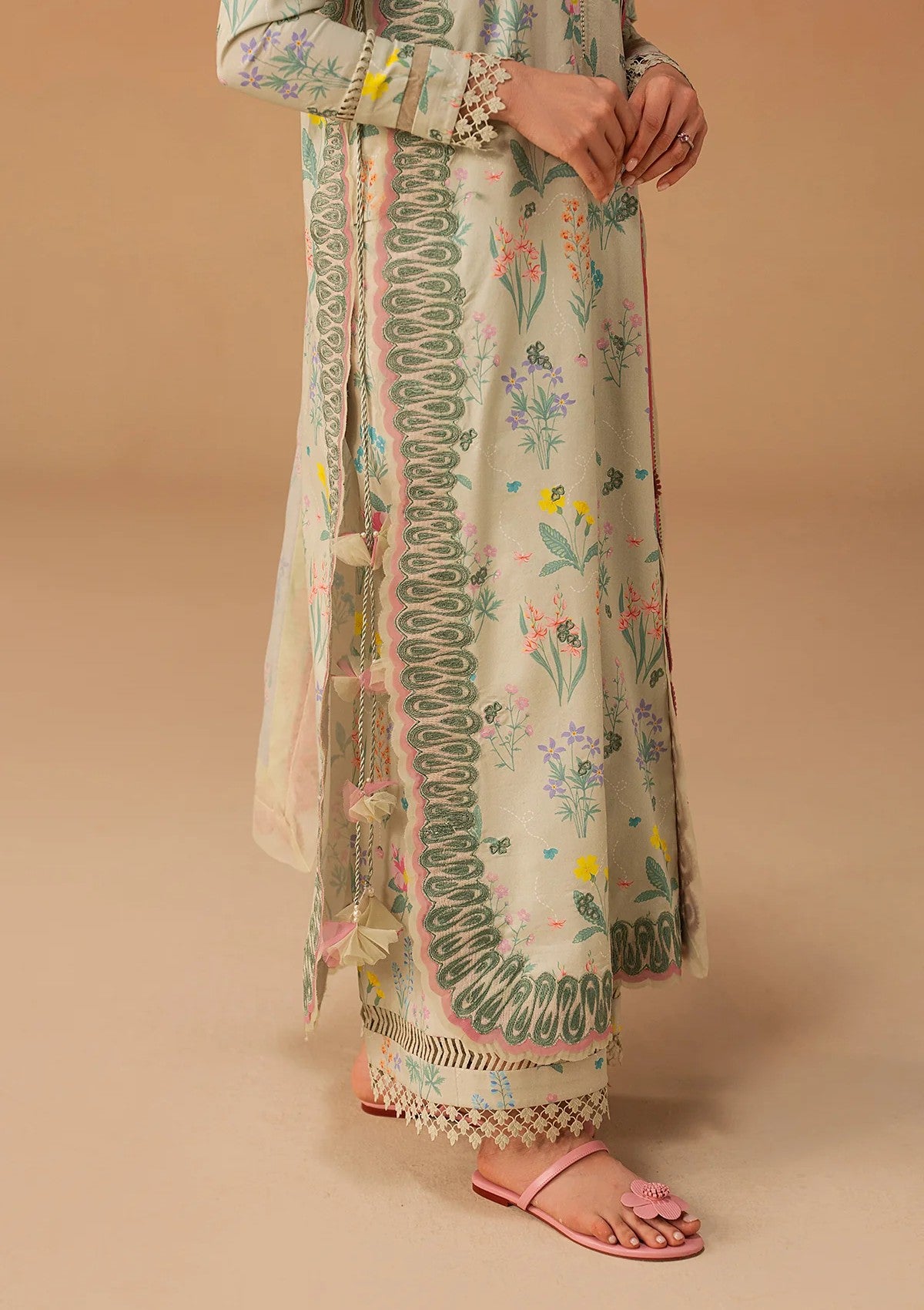 Afrozeh Lawn Sunlaced Green Haze Summer Edit 3 Afrozeh Lawn Sunlaced Green Haze Summer Edit