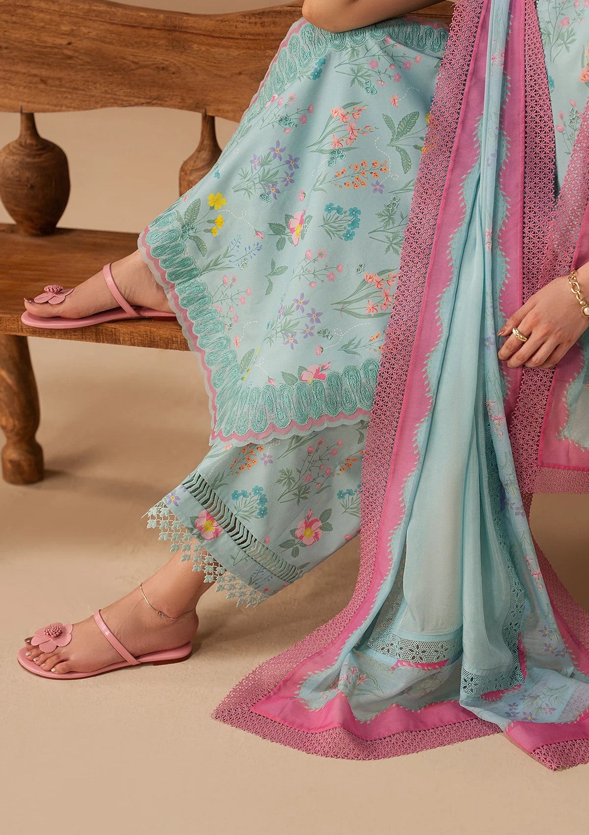 Afrozeh Lawn Sunlaced Plum Haze Summer Edit 3 Afrozeh Lawn Sunlaced Plum Haze Summer Edit