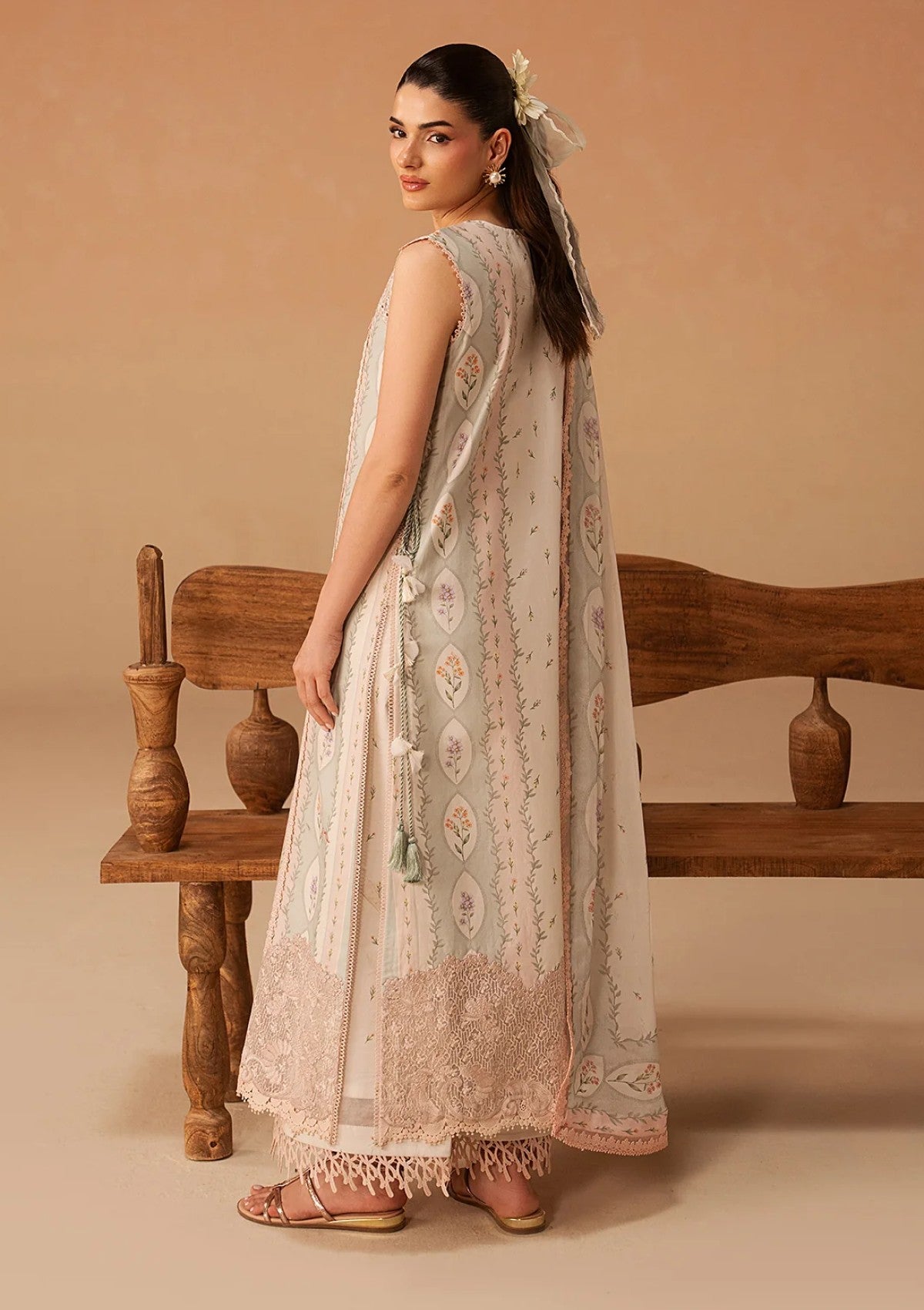 Afrozeh Lawn Sunnival Ivory Haze Summer Edit 3 Afrozeh Lawn Sunnival Ivory Haze Summer Edit