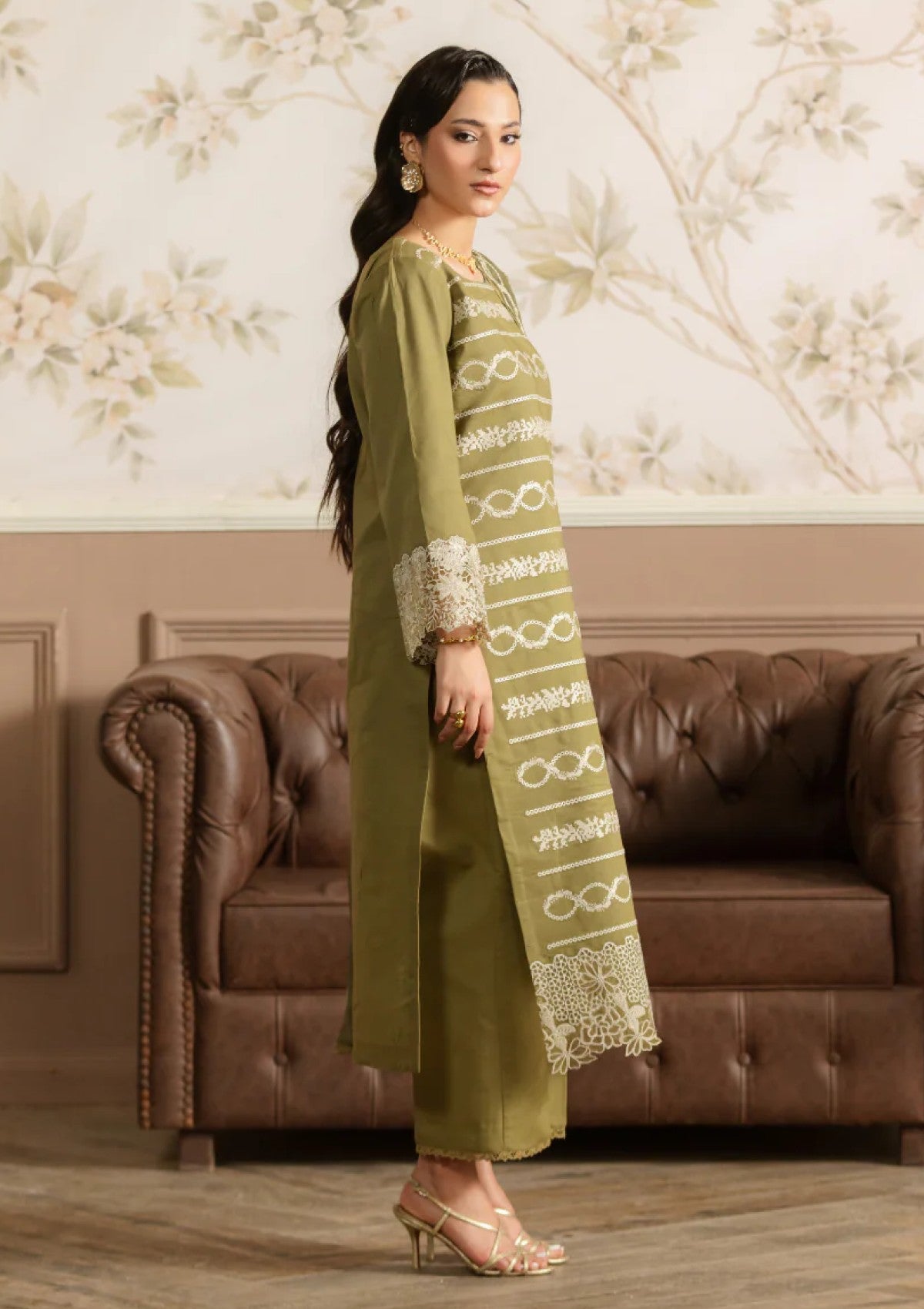 Ayleen Lawn Mehwar Noore Eid Edit 3 Ayleen Lawn Mehwar Noore Eid Edit