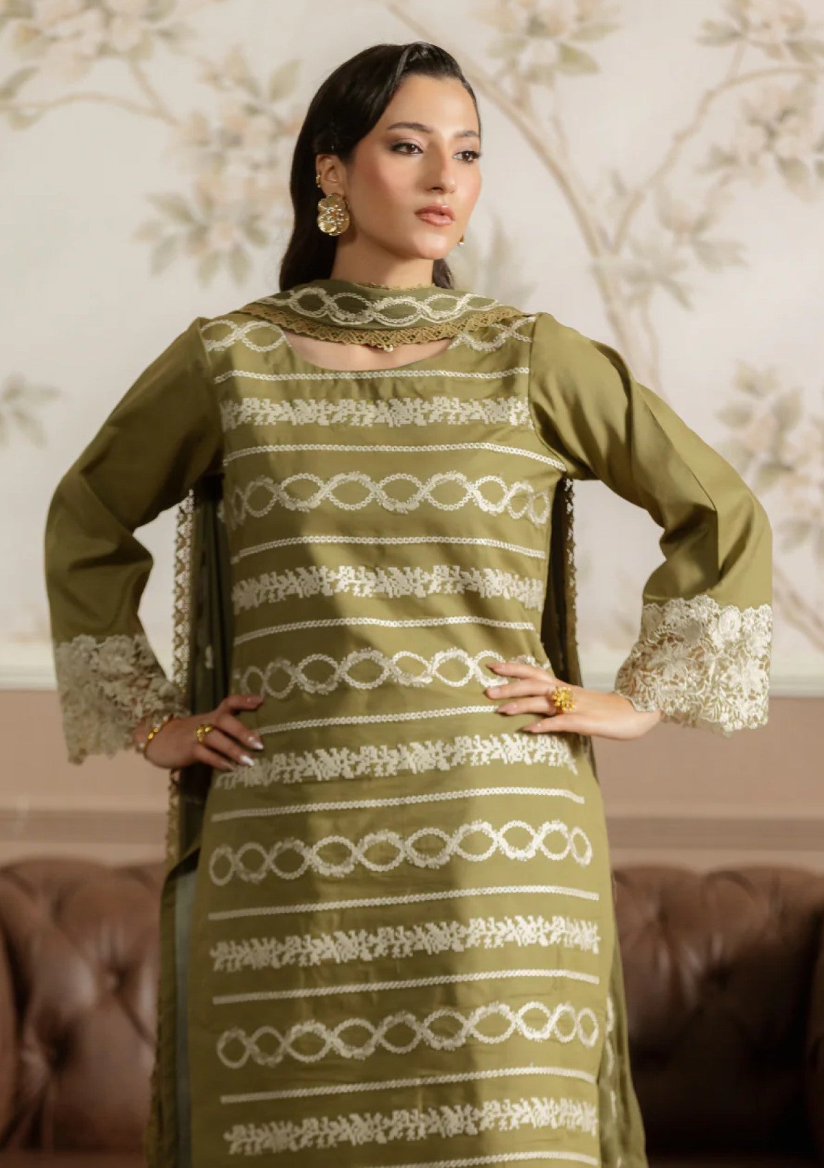 Ayleen Lawn Mehwar Noore Eid Edit 4 Ayleen Lawn Mehwar Noore Eid Edit