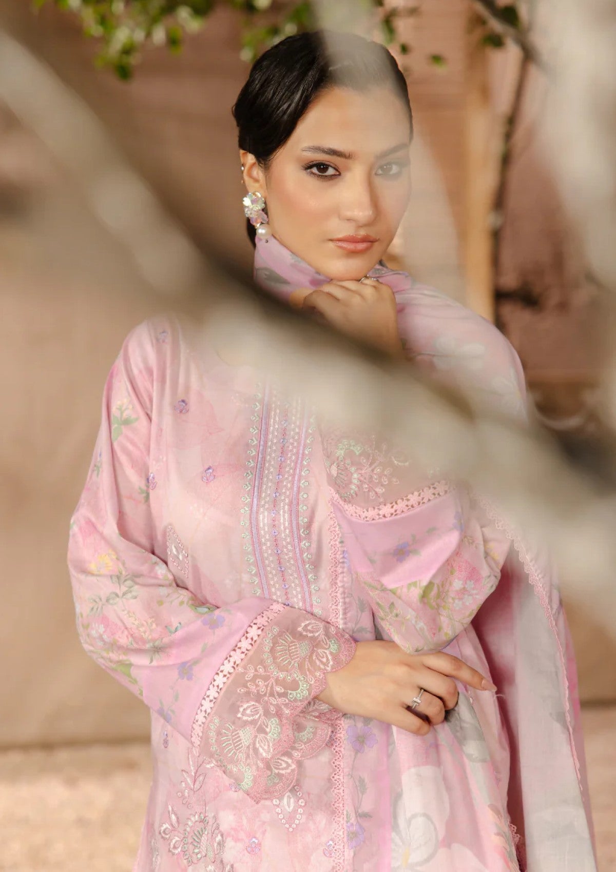 Ayleen Lawn Satrangi Rangkaari Volume 2 4 Ayleen Lawn Satrangi Rangkaari Volume 2