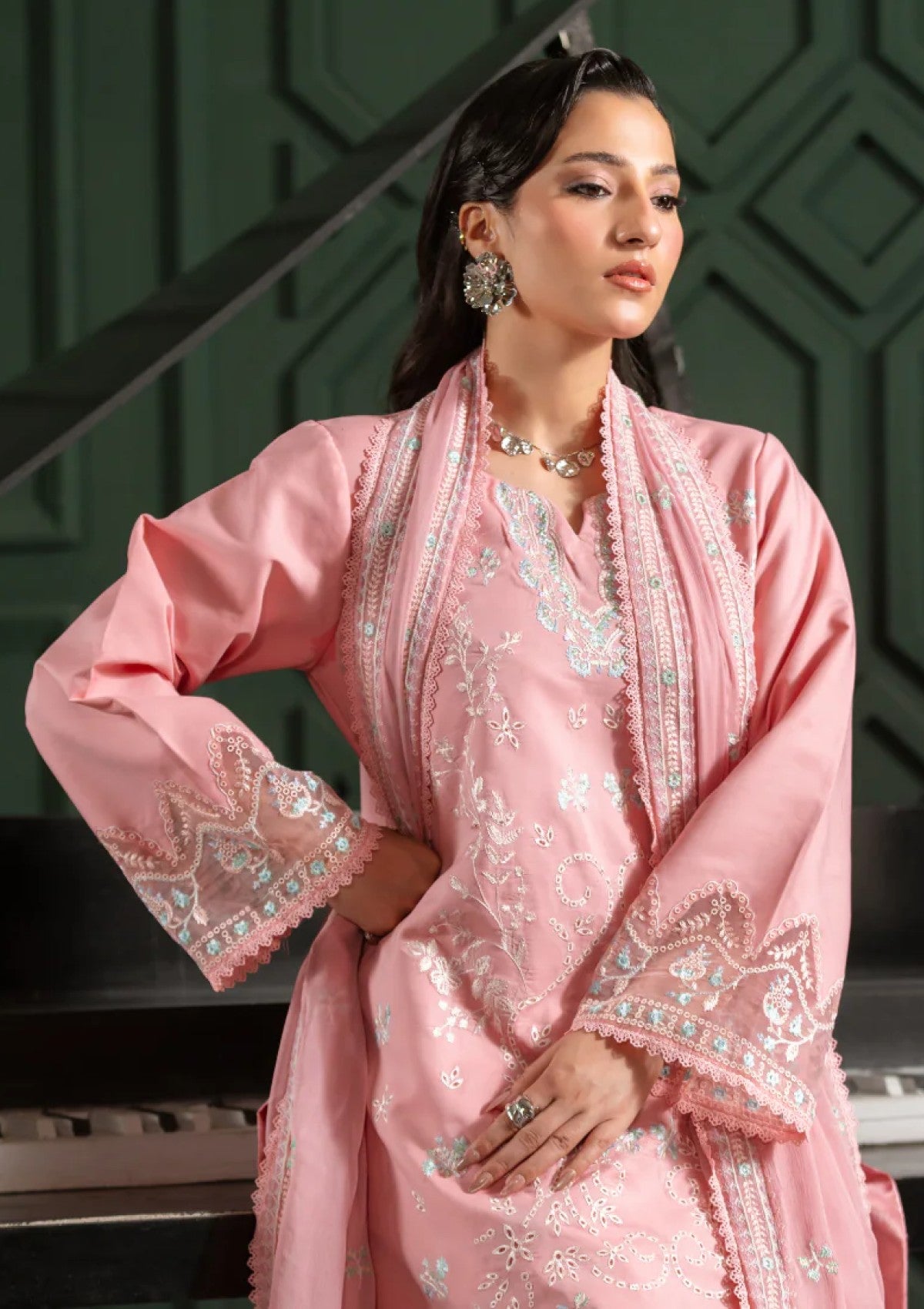 Ayleen Lawn Uroosa Noore Eid Edit 4 Ayleen Lawn Uroosa Noore Eid Edit