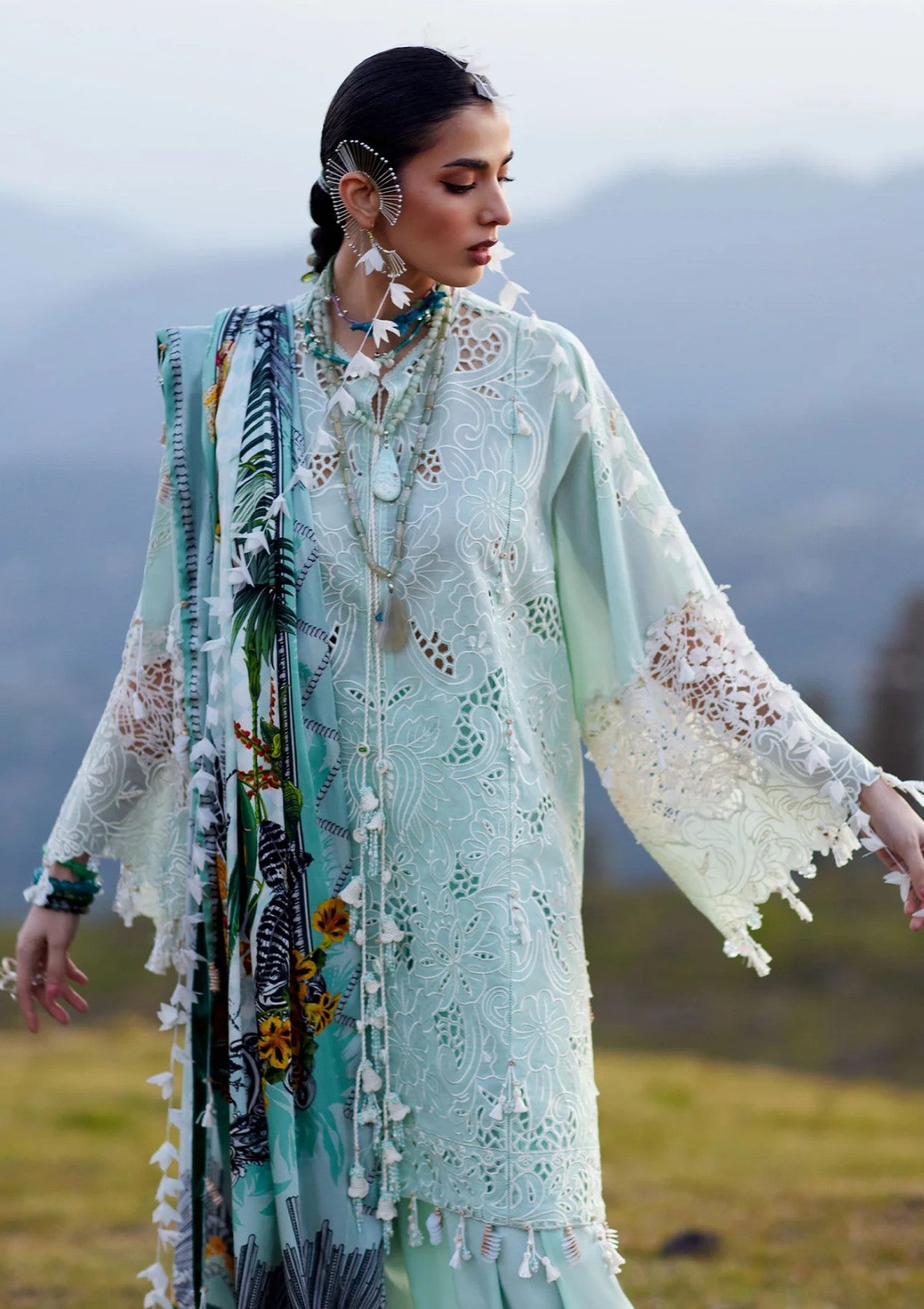 Elan Lawn Ekl-7A Kashmee Luxury 4 Elan Lawn Ekl-7A Kashmee Luxury